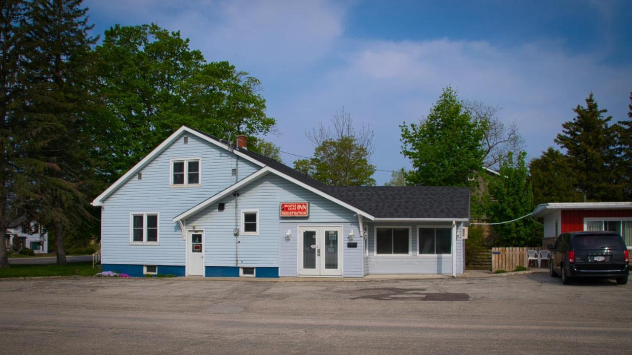 Maple Leaf Inn Kincardine Buitenkant foto