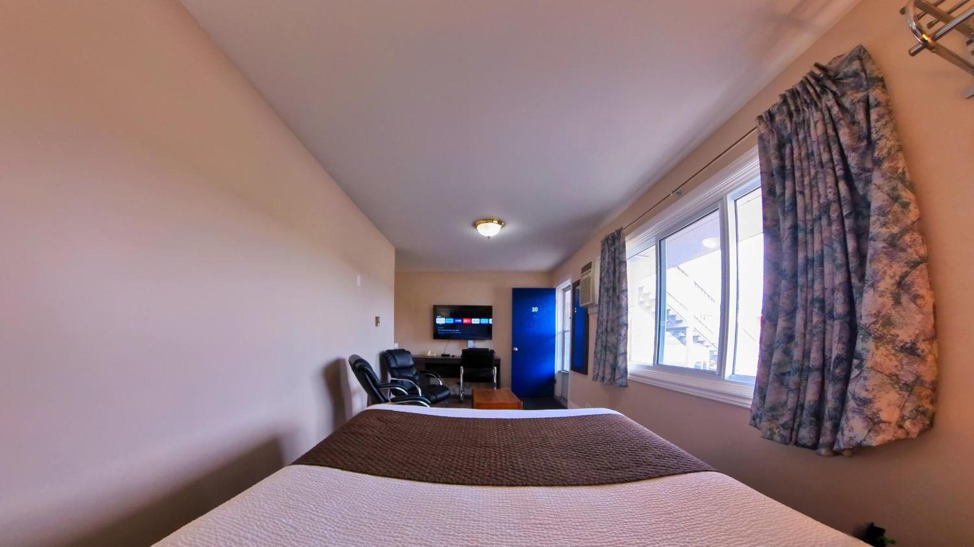 Maple Leaf Inn Kincardine Buitenkant foto