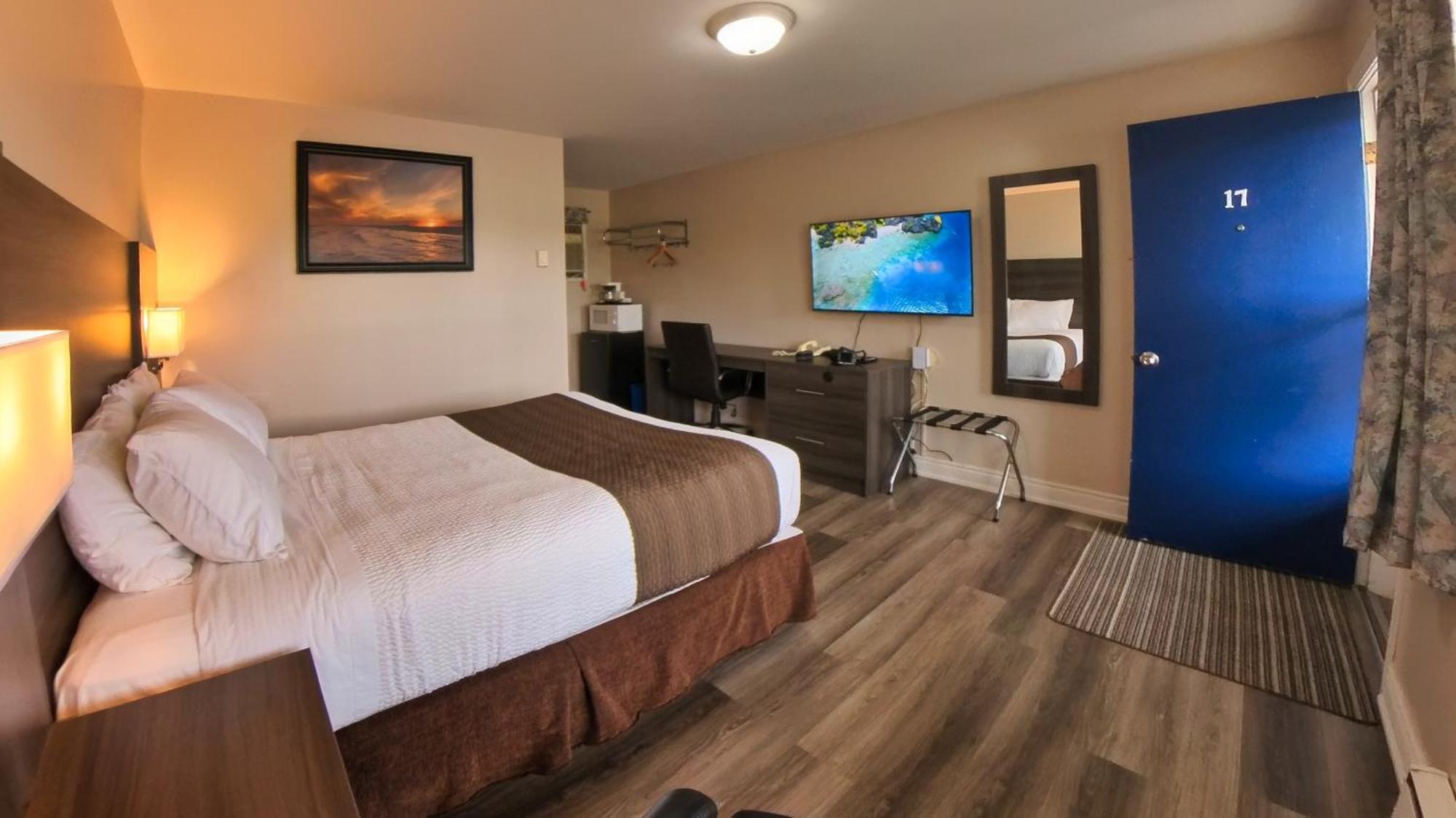 Maple Leaf Inn Kincardine Buitenkant foto