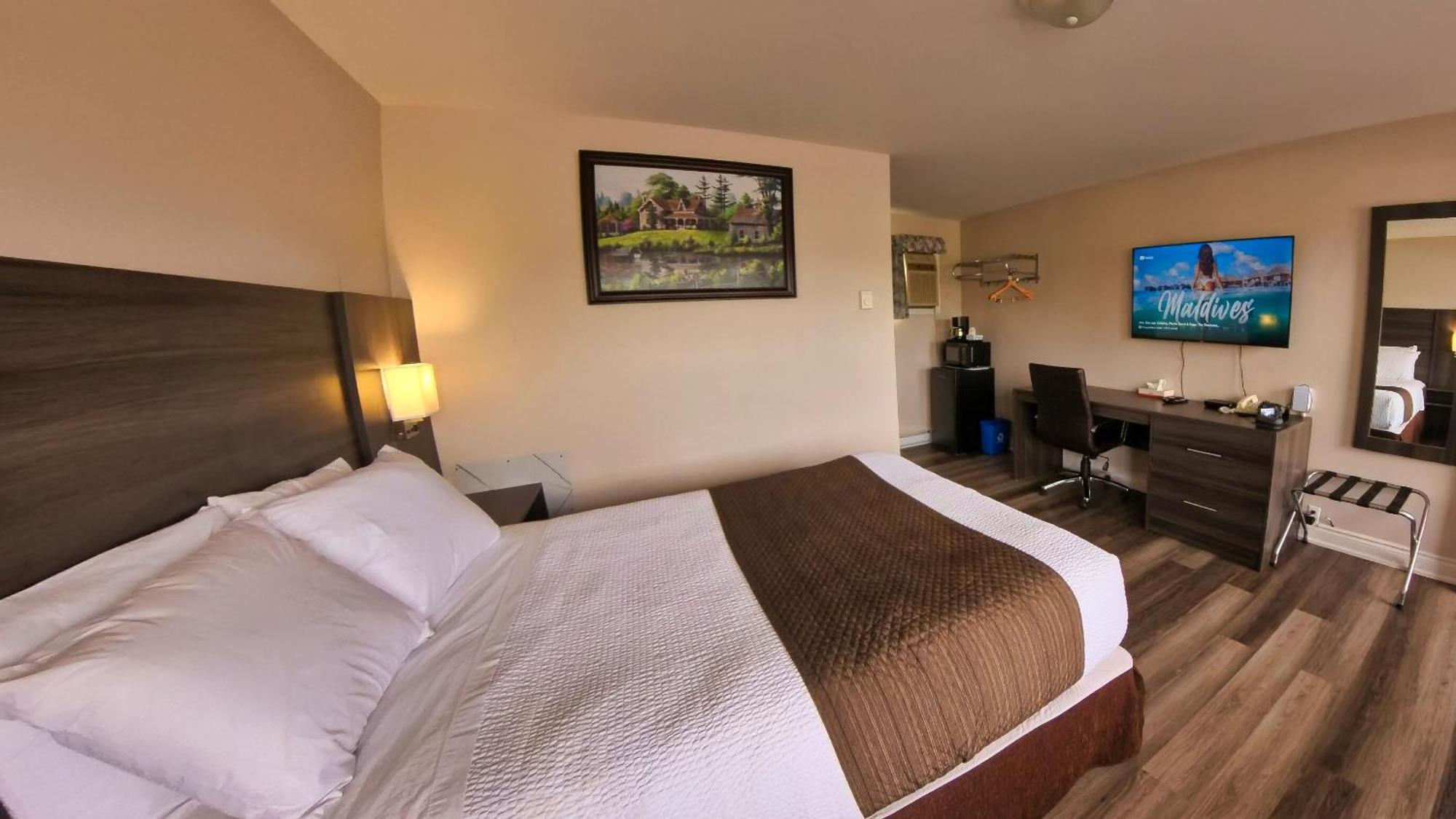 Maple Leaf Inn Kincardine Buitenkant foto